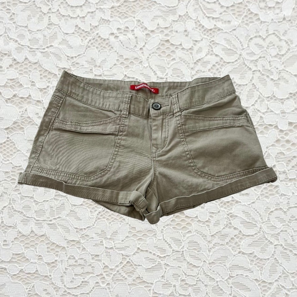 vintage union bay low rise‎ khaki shorts with butt pockets